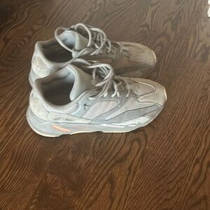 OG Yeezy 700 “Inertia” NO BOX **USED**